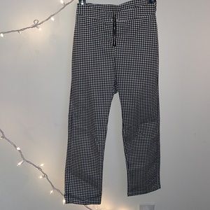 Black and white pattern pants